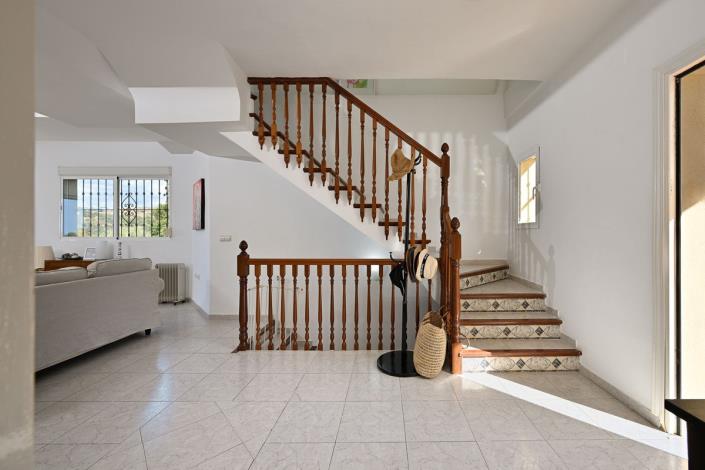 Image No.6-4 Bed Townhouse for sale