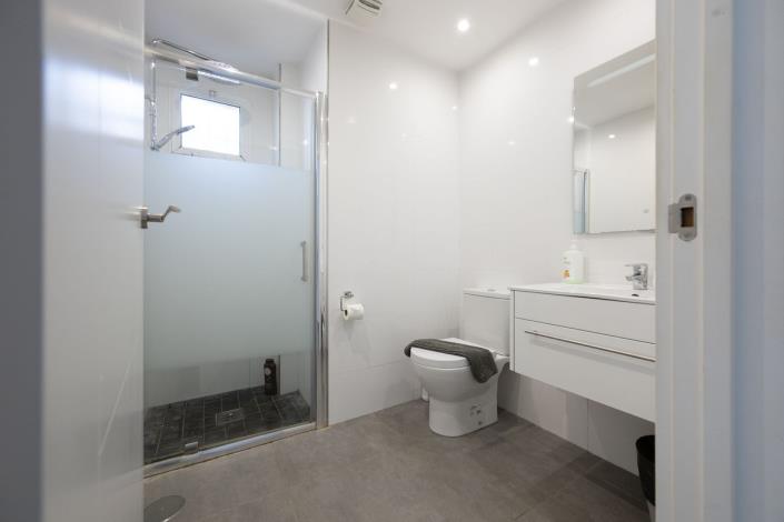 Image No.11-4 Bed Townhouse for sale