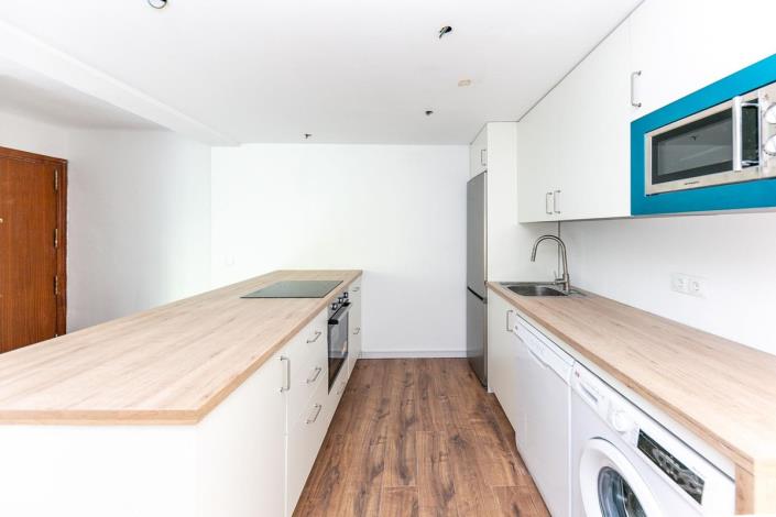 Image No.11-3 Bed Apartment for sale