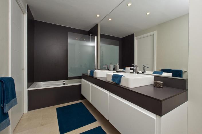 Image No.8-2 Bed Apartment for sale