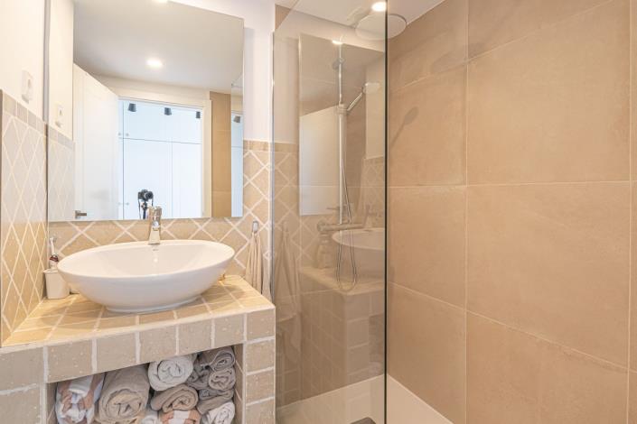 Image No.10-2 Bed Duplex for sale