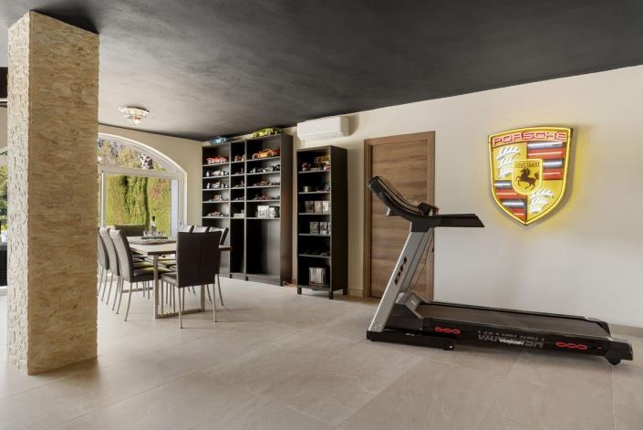 Image No.21-4 Bed Villa / Detached for sale