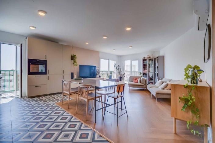 Image No.1-3 Bed Apartment for sale