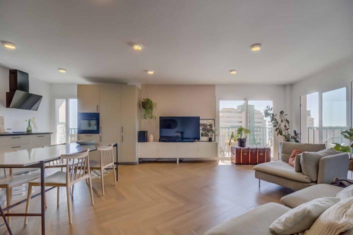 Image No.3-3 Bed Apartment for sale