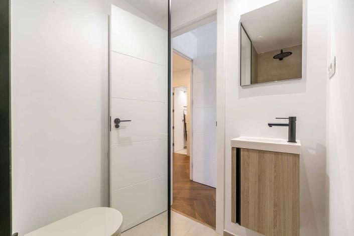 Image No.9-3 Bed Apartment for sale