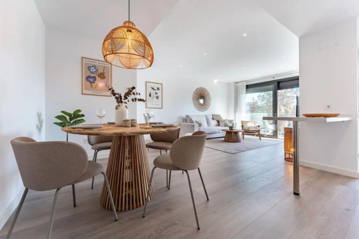 Image No.1-3 Bed Apartment for sale