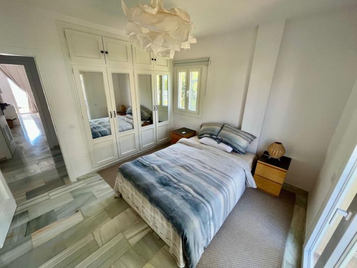 Image No.10-2 Bed Apartment for sale