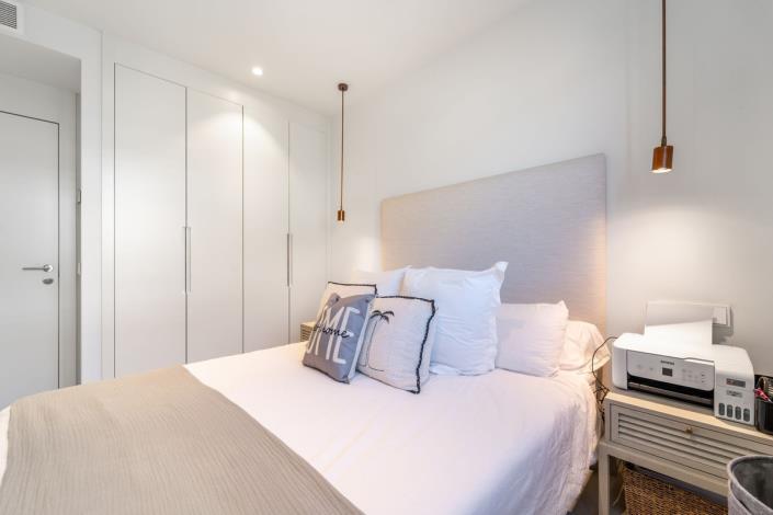 Image No.12-3 Bed Apartment for sale