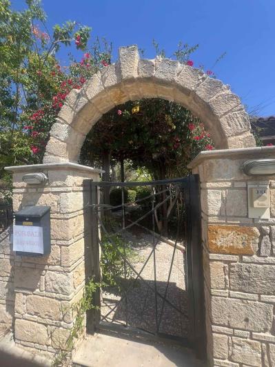 Image No.2-4 Bed House/Villa for sale