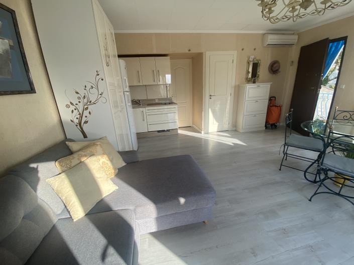 Image No.10-1 Bed Apartment for sale