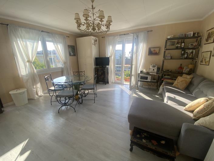 Image No.11-1 Bed Apartment for sale