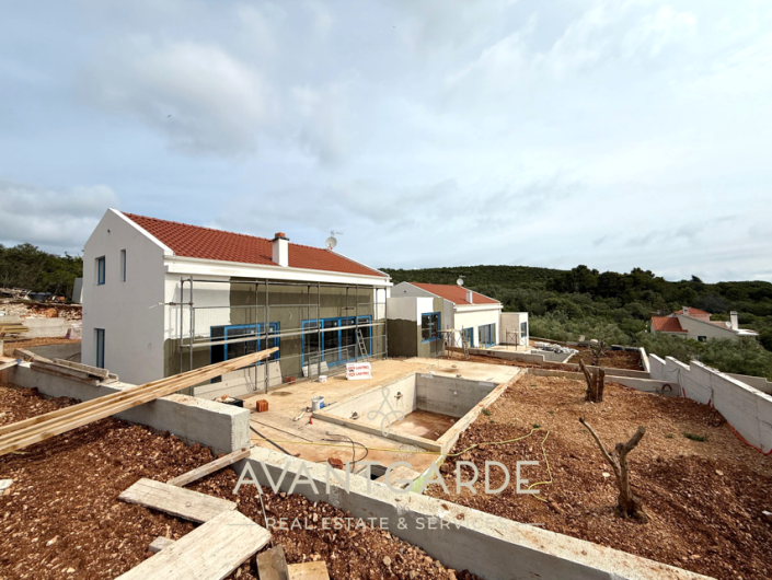 Image No.12-3 Bed Villa for sale