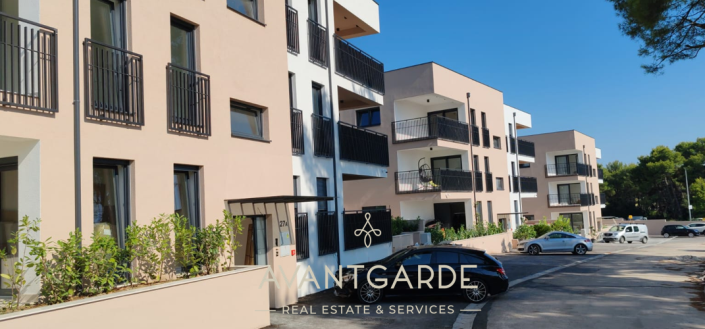 Image No.1-2 Bed Apartment for sale