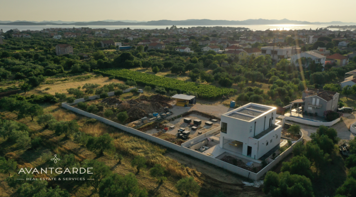 Image No.4-4 Bed Villa for sale