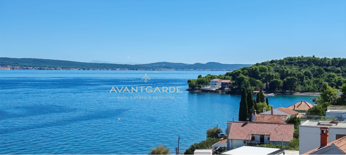 Image No.8-2 Bed House for sale