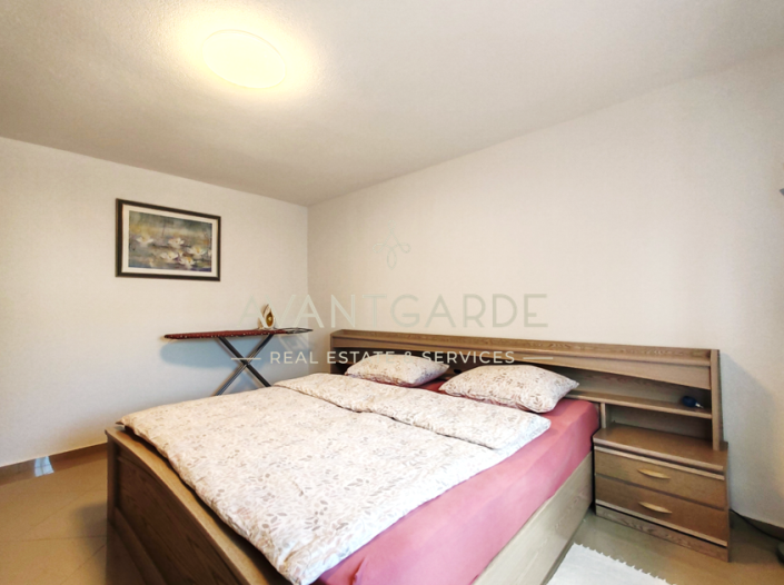 Image No.11-5 Bed House for sale