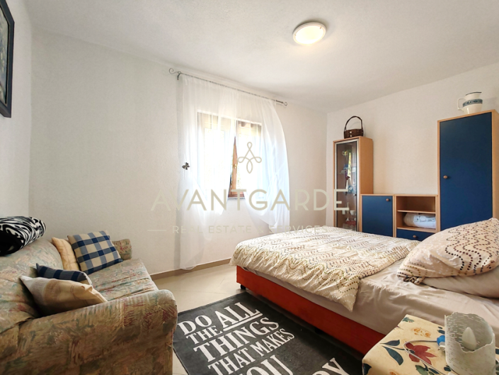 Image No.13-5 Bed House for sale