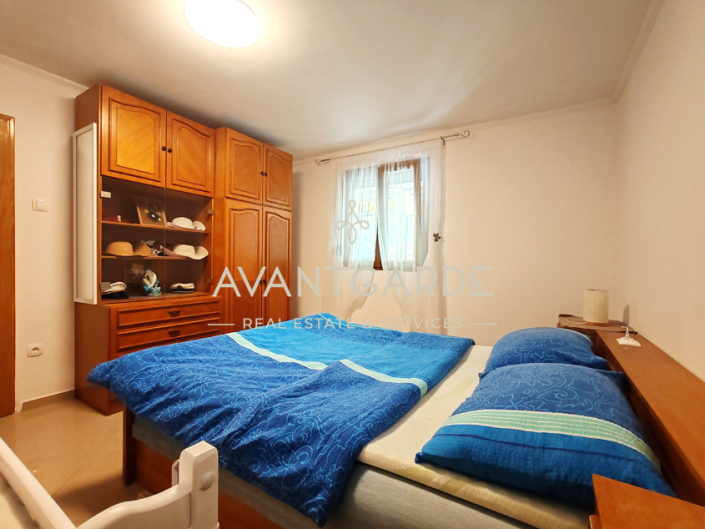 Image No.20-5 Bed House for sale