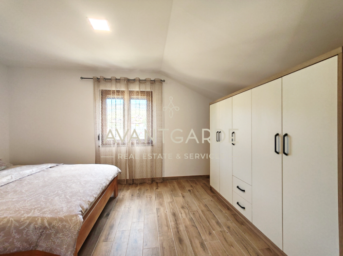 Image No.41-5 Bed House for sale