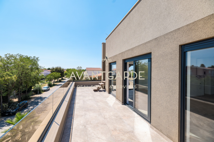 Image No.12-3 Bed Penthouse for sale