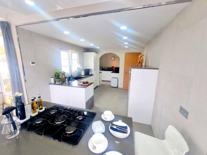 Image No.26-3 Bed Villa for sale