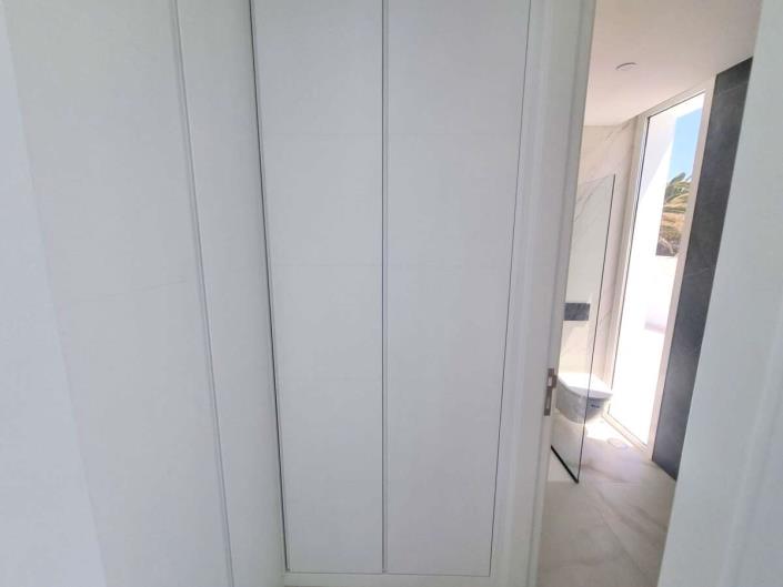 Image No.34-3 Bed Villa / Detached for sale