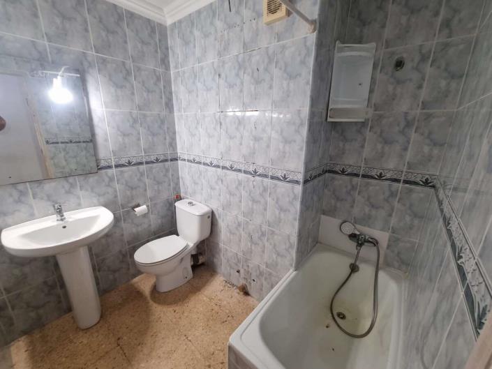 Image No.5-4 Bed Apartment for sale