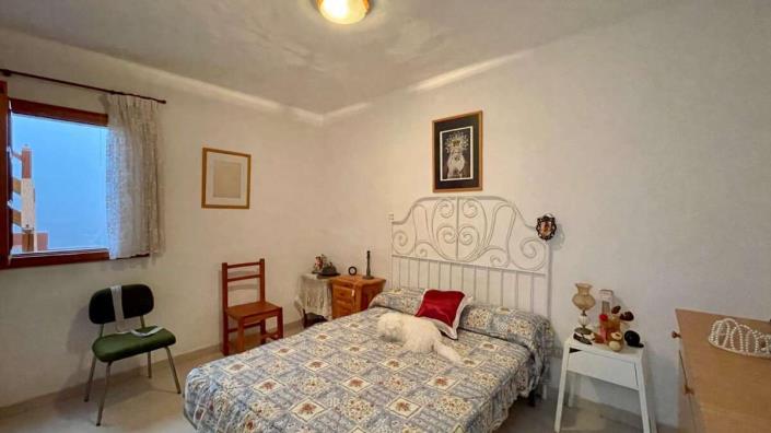 Image No.4-3 Bed House for sale