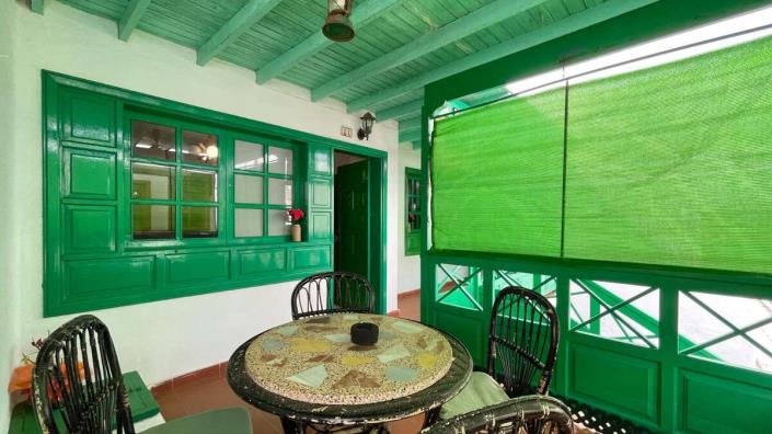 Image No.11-3 Bed House for sale