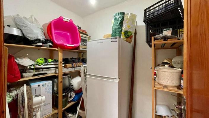 Image No.20-3 Bed House for sale