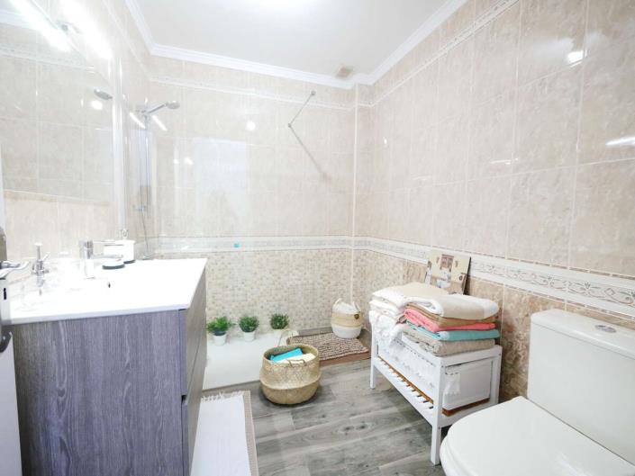 Image No.15-4 Bed Apartment for sale