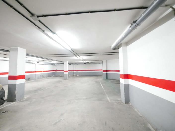 Image No.22-4 Bed Apartment for sale