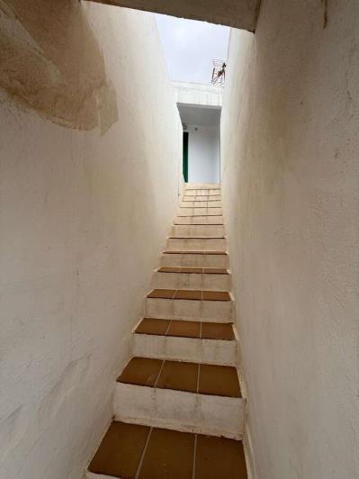 Image No.14-3 Bed Apartment for sale