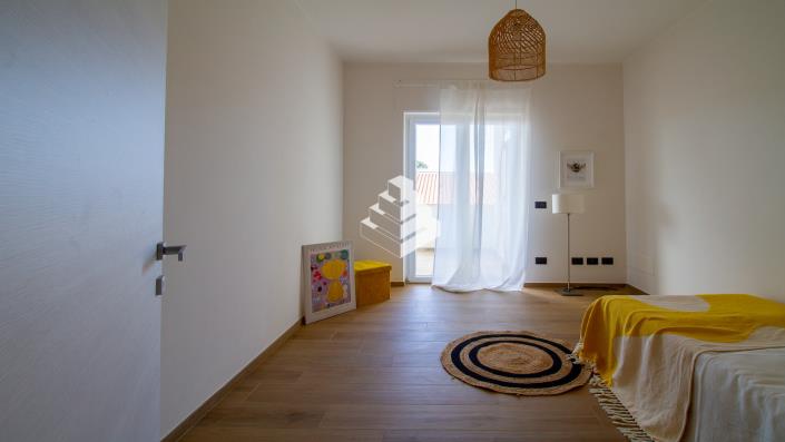 Image No.34-3 Bed Semi-Detached for sale