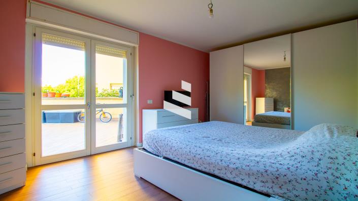 Image No.9-3 Bed Apartment for sale