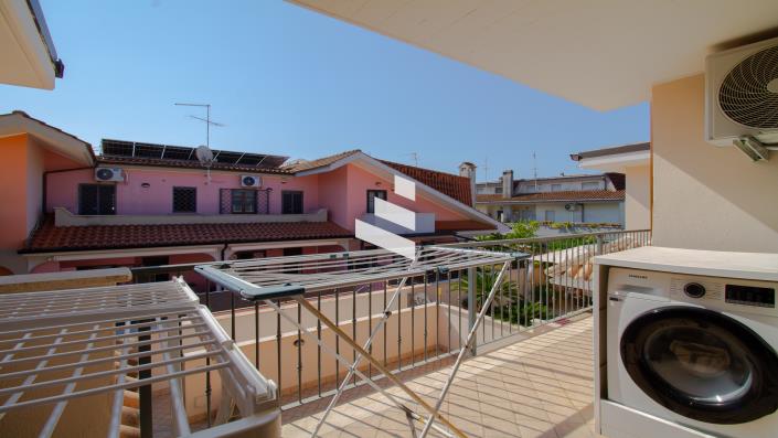 Image No.15-2 Bed Cottage for sale