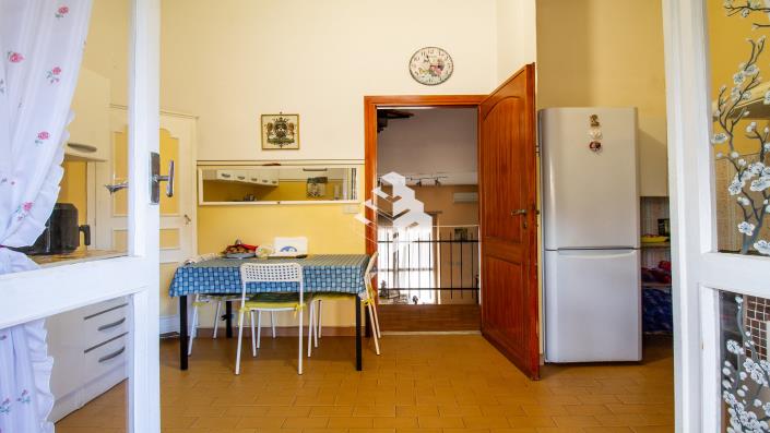 Image No.11-2 Bed Townhouse for sale