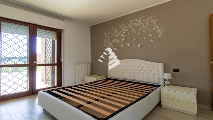 Image No.15-2 Bed Apartment for sale