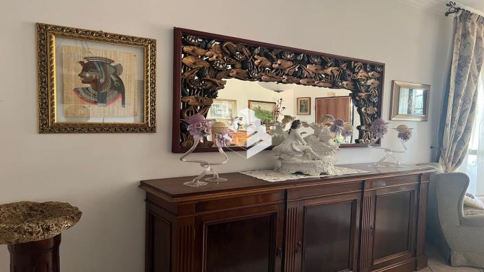 Image No.17-4 Bed Semi-Detached for sale