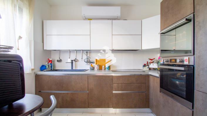 Image No.7-2 Bed Townhouse for sale