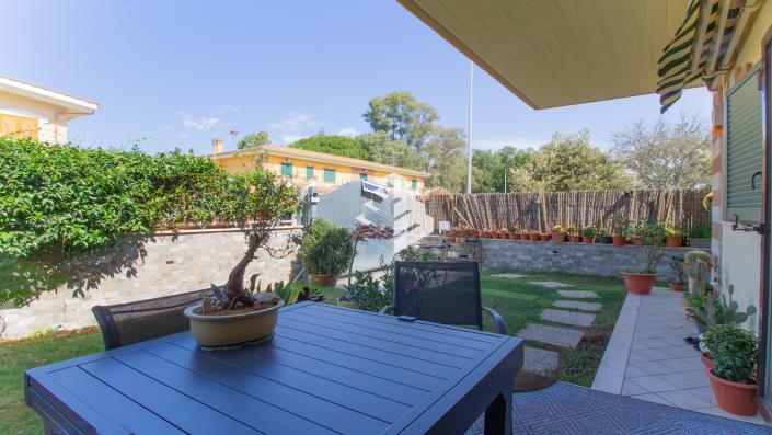 Image No.4-2 Bed Townhouse for sale