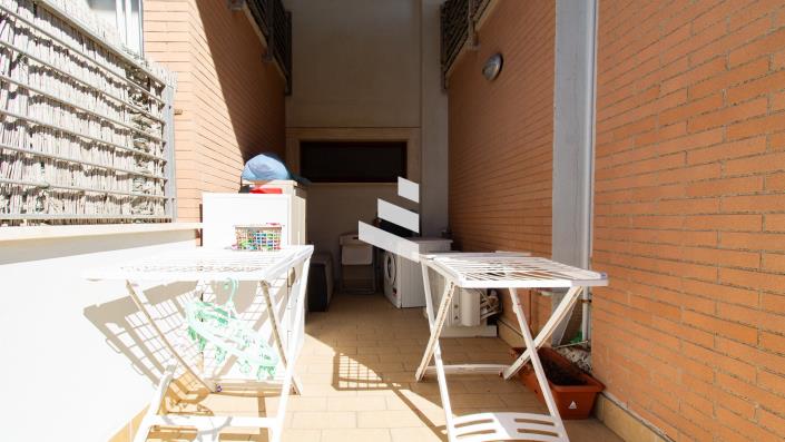 Image No.10-1 Bed Apartment for sale