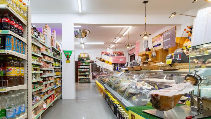 Image No.9-3 Bed Commercial for sale