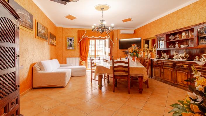 Image No.3-3 Bed Apartment for sale