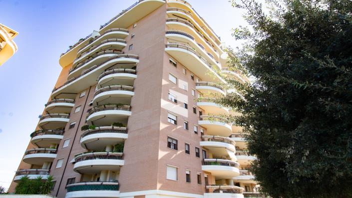 Image No.23-2 Bed Apartment for sale