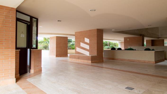 Image No.24-2 Bed Apartment for sale