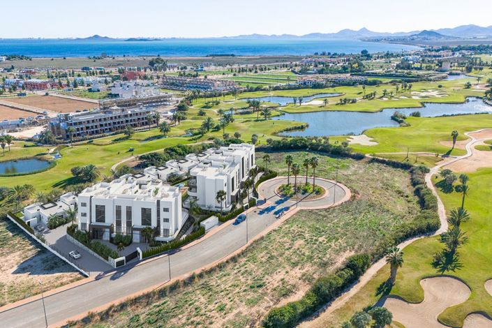 Image No.10-2 Bed Property for sale