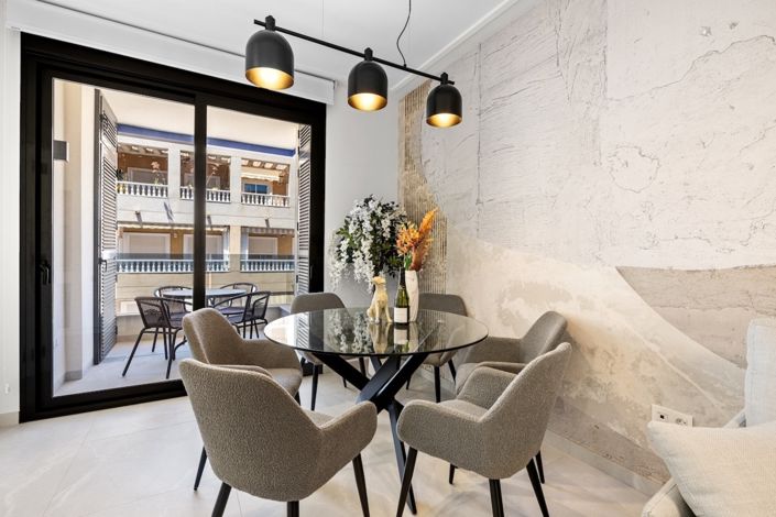 Image No.2-2 Bed Apartment for sale