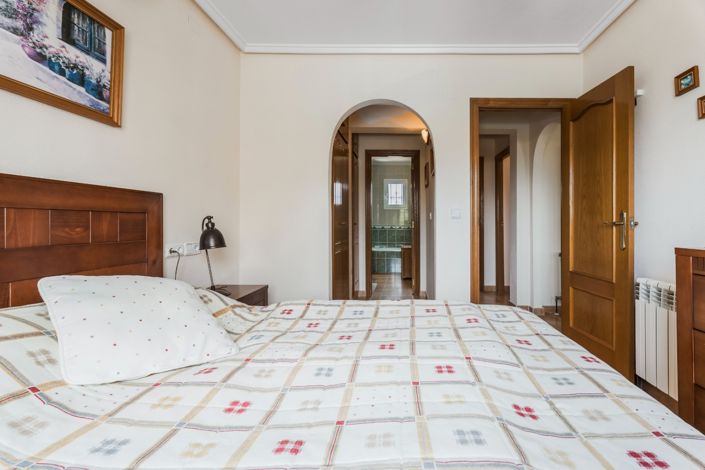 Image No.12-3 Bed Villa for sale