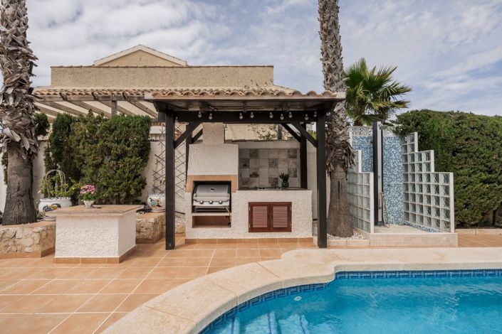 Image No.4-3 Bed Villa for sale